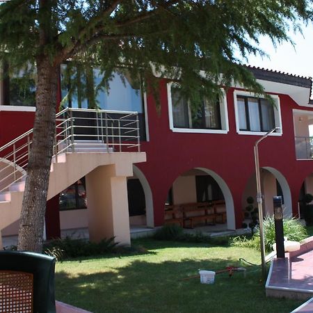 The Red House Hotel Kosharitsa Bagian luar foto